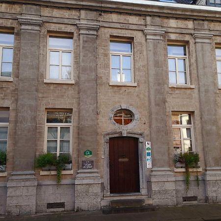 L'Hote Des Geants Ath Eksteriør billede