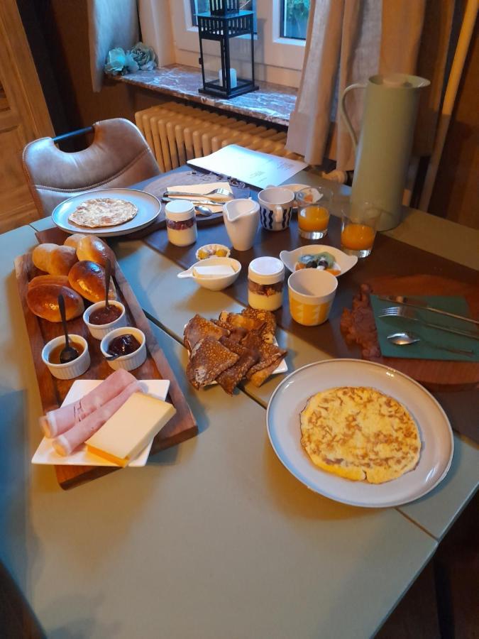L'Hote Des Geants Ath Eksteriør billede