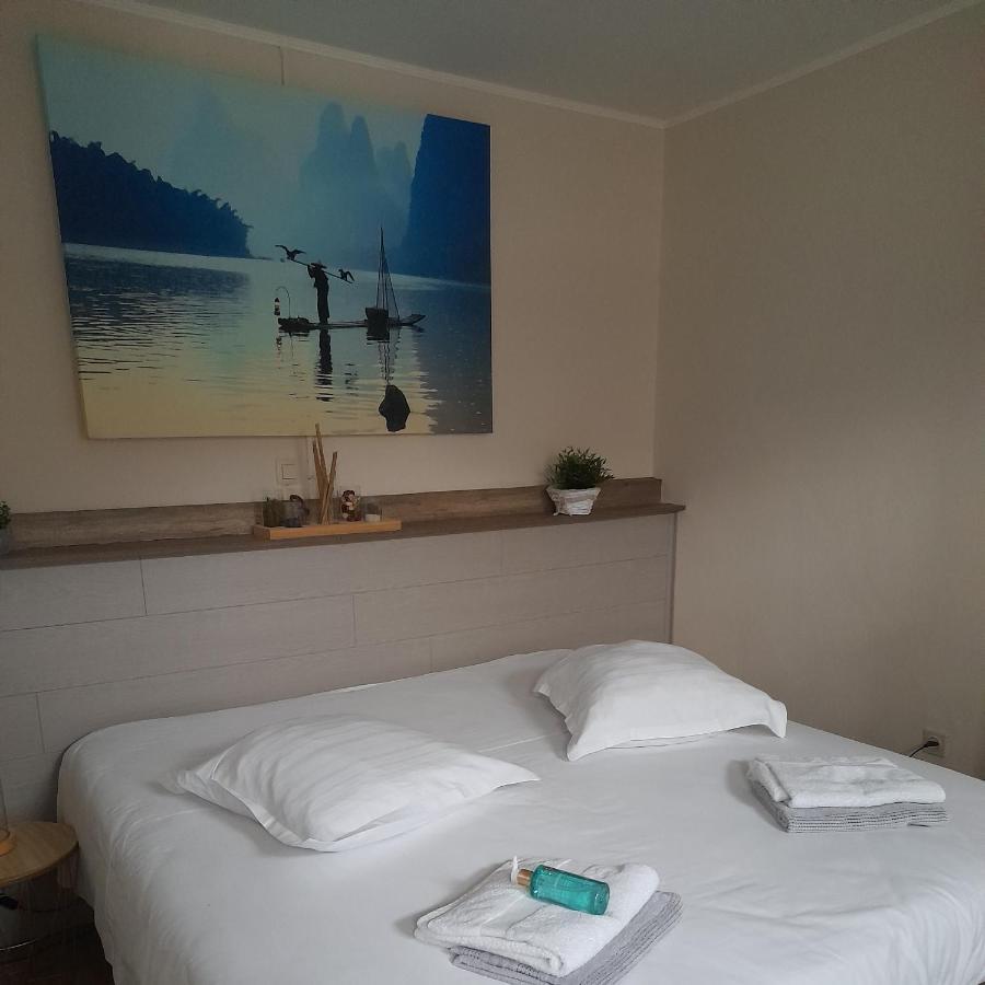 L'Hote Des Geants Ath Eksteriør billede